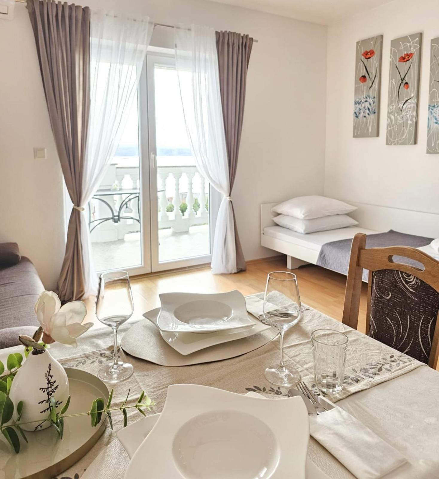 Apartments Karalic Ll Crikvenica Ngoại thất bức ảnh